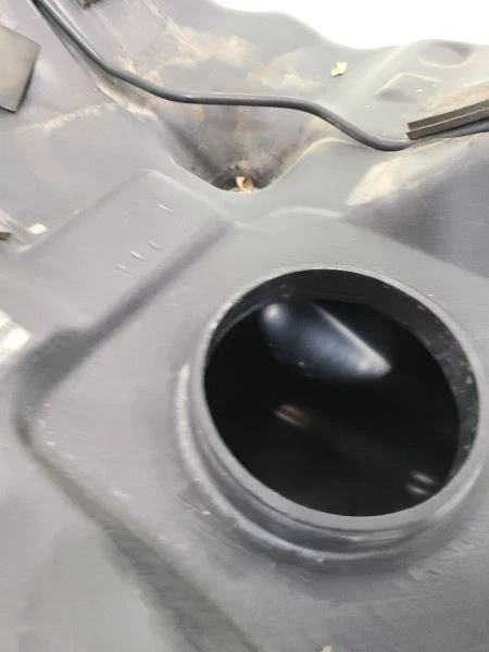 2002-2003 NISSAN ALTIMA Fuel Tank 20 Gallon 172028J000 02-03      Foto 2 de 4