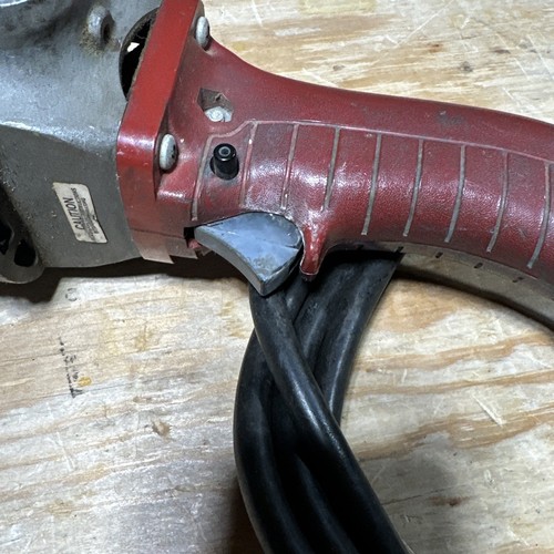 Milwaukee Model 5240 Straight Grinder 6" HEAVY DUTY 15 amp 1800 Watts GUC - Picture 8 of 11