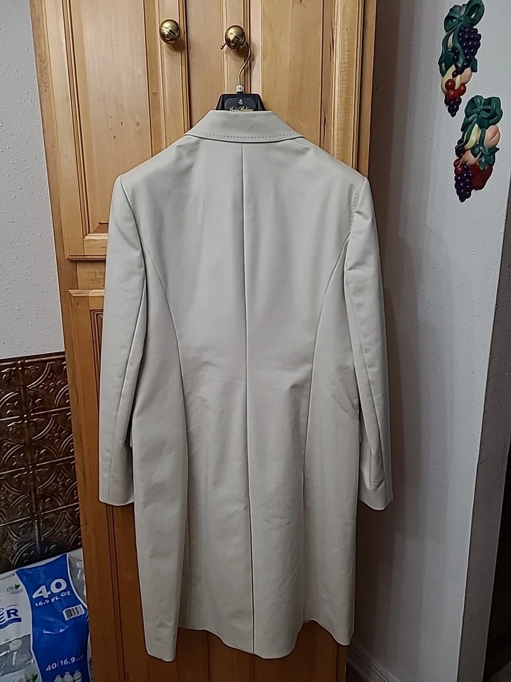 Brooks Brothers elástico 97 % algodón 3 % lycra, forro 100 % seda, color breige. Abrigo Foto 2 de 3