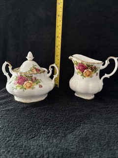 Royal Albert Old Country Roses Bone China Large Sugar and Creamer