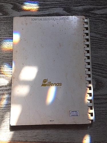 Solos de Escritura para Todas las Estaciones - Biblia Ken - Espiral - 1980 Lillenas Publishing - Imagen 2 de 3