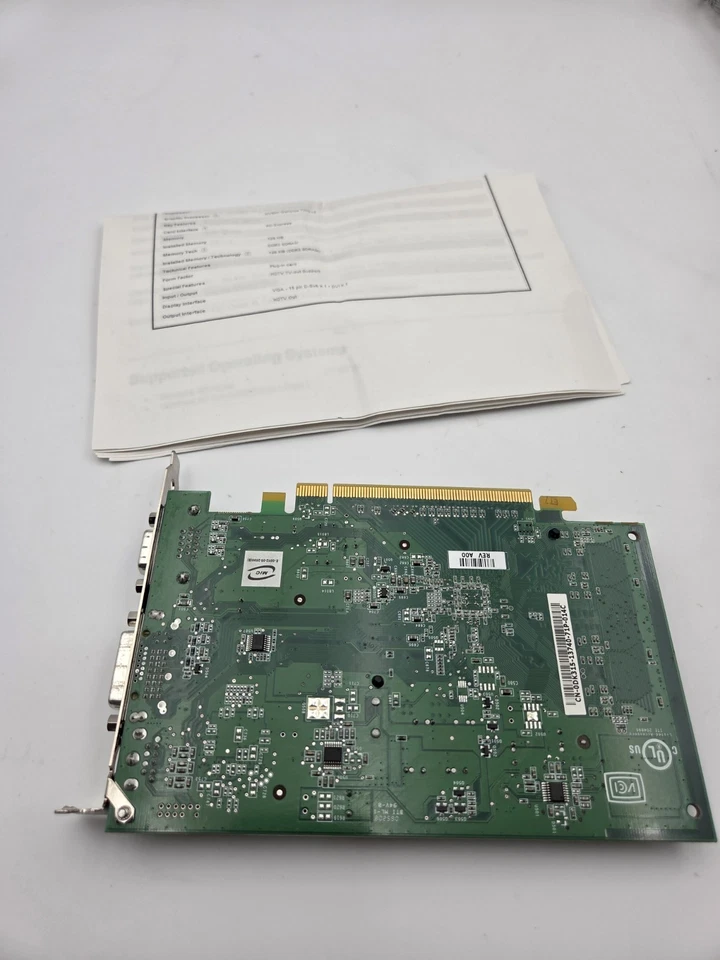 EVGA NVIDIA GeForce 7300LE (128P2N411LX) 128MB PCI Express VIDEO CARD - Image 2 of 2