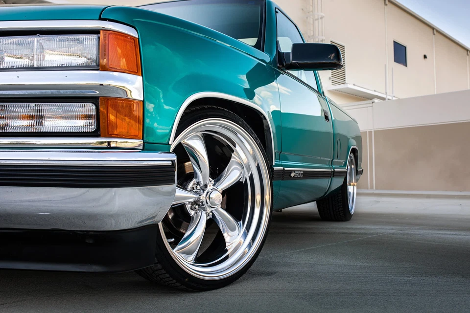 American Racing VN515 CLASSIC TORQ THRUST II 1PC Wheel 18x8 (0, 5x120.65) Rim - Image 2 of 4