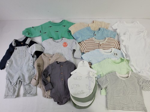 M&S Boy's 14pcs Bundle T-shirts Bodysuits Dungarees Bibs 0-3 Mths Green New F2