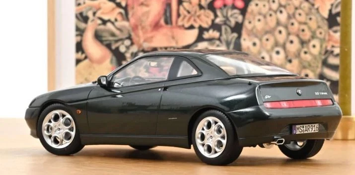 NOREV - ALFA ROMEO GTV 2001 Verde Coventry Metalizado - 1/18 - NOREV187842 - Imagen 2 de 2