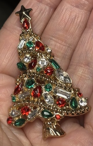 Brooch Christmas Tree Rhinestones Red Green Clear Gold Tone Charming - Picture 5 of 7