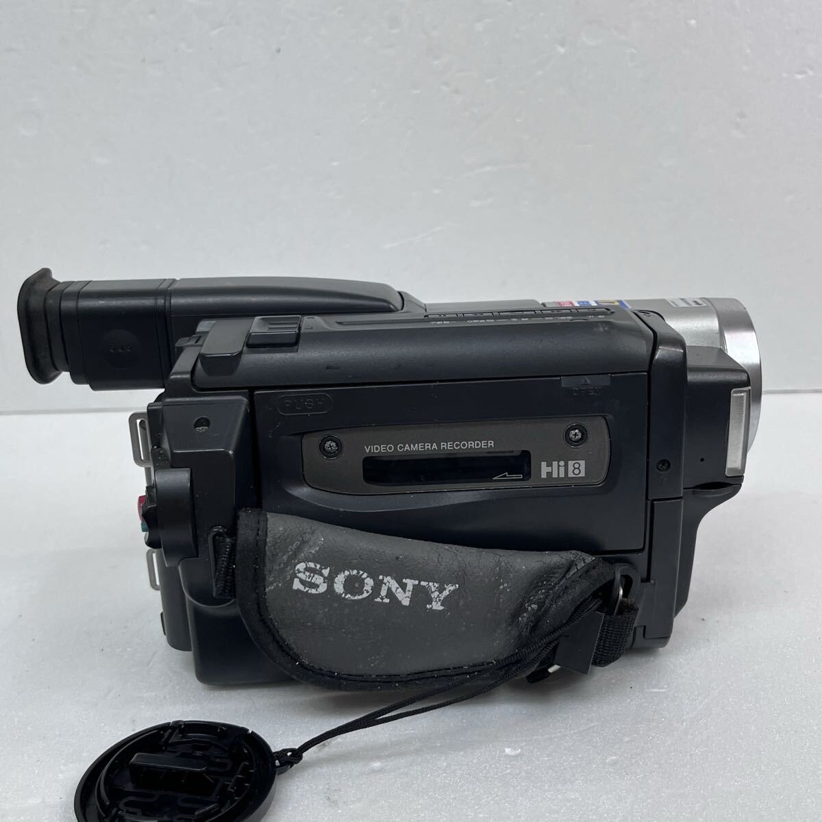 Sony CCD-TRV86 Handycam Hi8 Camcorder Japanese-only Video