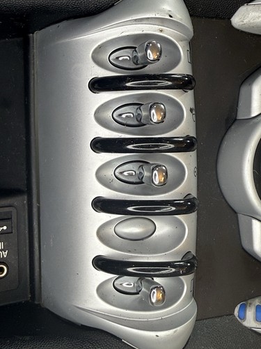 Mini Cooper R56 HEATER A/C CLIMATE CONTROL -SEAT HEAT- SWITCH PANEL OEM Box 1 - Picture 10 of 18