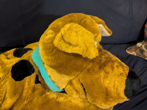 Vtg 30" Scooby-Doo Plush 2000 Warner Bros Studio Store – Large Dog Pillow – Read - Picture 14 of 20