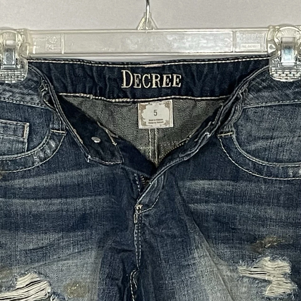 Pantalones cortos de mezclilla para mujer Decree desgastados talla 5 Foto 2 de 4