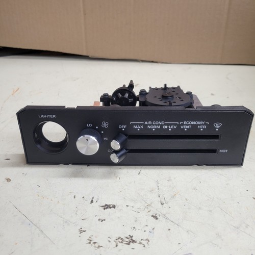1985-1991 Chevy Heat/AC Control Assm. G.M.#16052781 - Picture 2 of 7