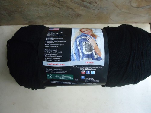 Crafts Red Heart with Love Garn 370 Yards schwarz #4 neu - Bild 2 von 3
