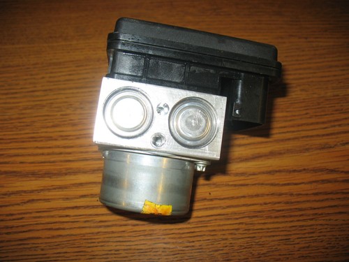2021 KTM 390 ADVENTURE BRAKE ABS MODULATOR 3 MILES ON BIKE! 95842031044 - Foto 4 di 9