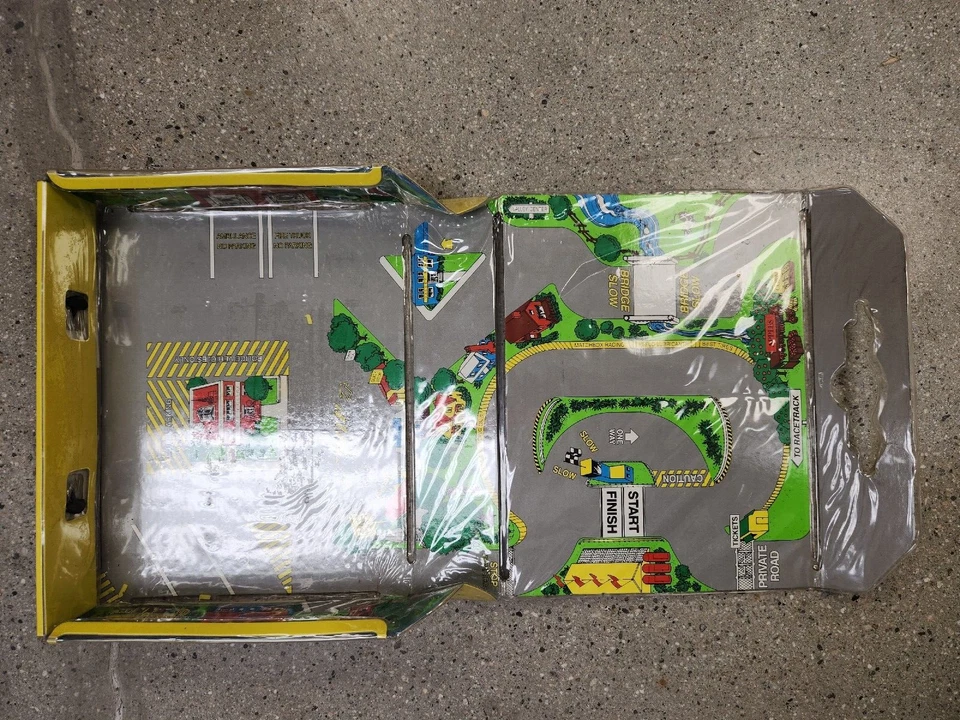 Estuche de transporte Matchbox Collectors con 46 coches antiguos años 70 a 2000 Foto 4 de 4