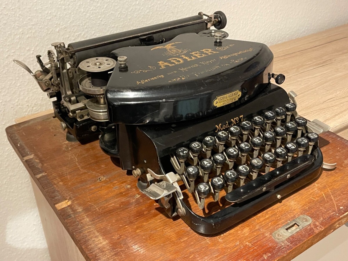 【美品】西ドイツ(当時)Adler 社製タイプライター Adler No. 7 Antique Typewriter | eBay