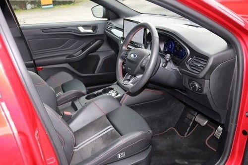 Ford Focus 2.3 EcoBoost ST 5dr Auto Petrol - Picture 21 of 24