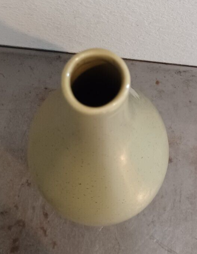 Royal Haeger 2004 Light Green Vase With Dark Speckles Vase 14" Tall - Picture 5 of 12