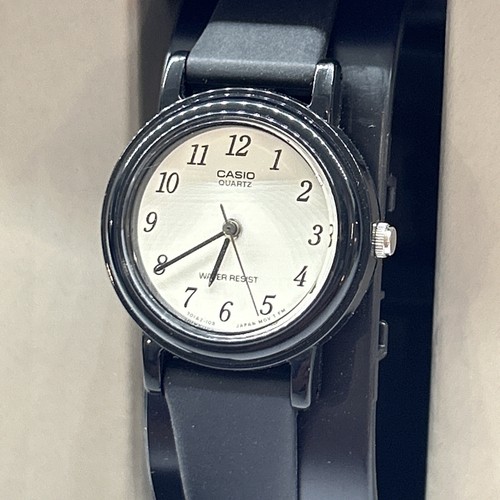 Casio CAS69 Womens 3 Hand Water Resistant Analogue Wristwatch, New - Picture 2 of 3