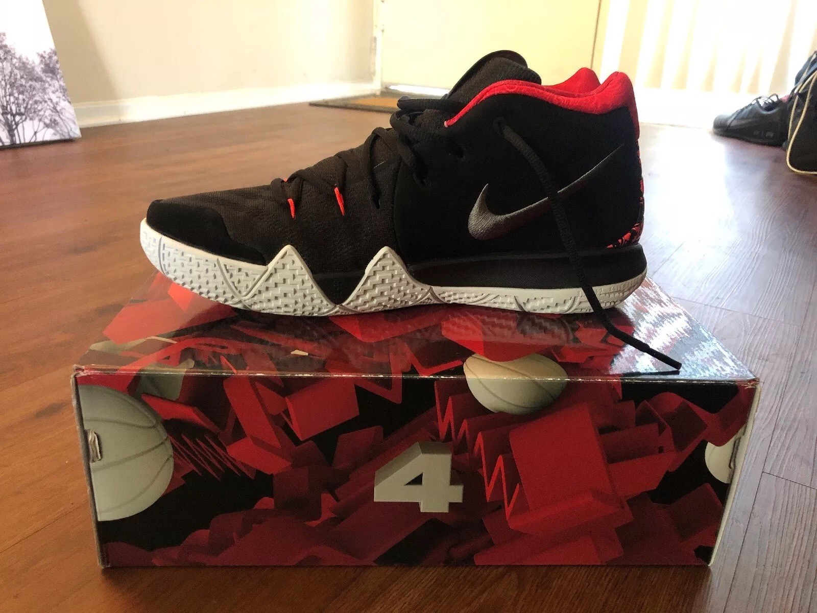 BRAND BRAND BRAND NEW NIKE KYRIE IRVING 4 SHOES SIZE 12 01944b BRAND BRAND BRAND NEW NIKE KYRIE IRVING 4 SHOES SIZE 12 01944b