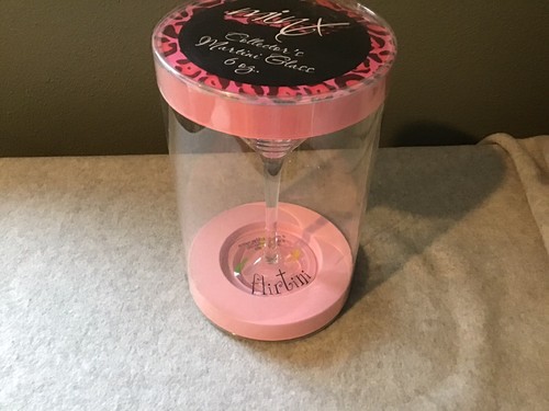 Minx 6oz Martini Glass Goblet Flirtini Recipe Pineapples - Picture 5 of 5