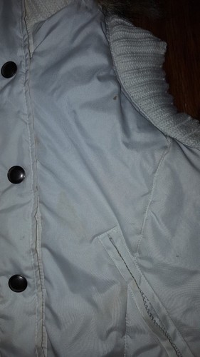 Women's Winter Vest REFUGE Size Small White with Removable Hood **PS** - Picture 2 of 6
