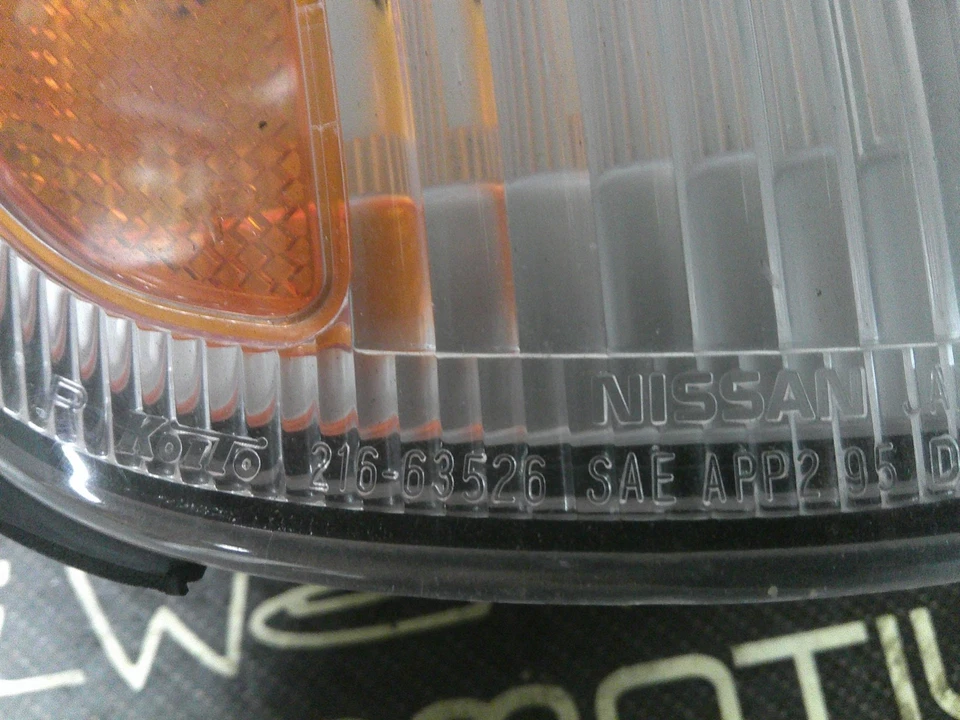 97-01 USDM OEM Infiniti QX4 R50 front corner 216-63536 light lamp assembly FR - Image 3 of 4