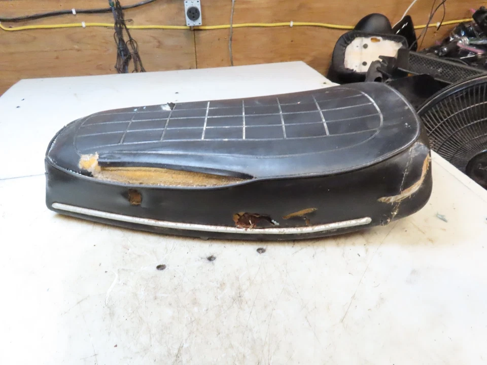 1973 AMF Harley Davidson SS Sprint SS-350 Seat - Image 2 of 4