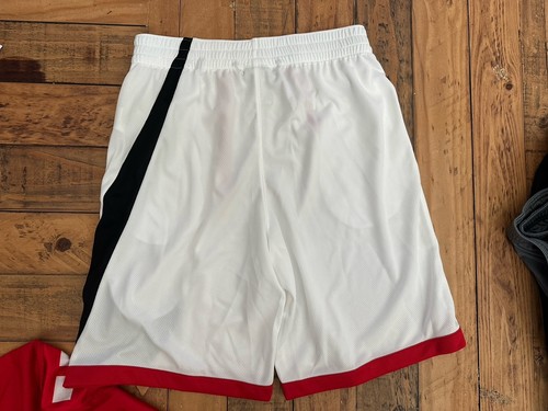 NWOT! 2 Pair of NIKE Boy's Basketball Athletic Shorts, Size XLarge - Picture 3 of 4