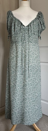 Nobody’s Child Ditsy grün Blumen Midaxi Tee Kleid Größe 18 Bardot Stil Ausschnitt - Bild 14 von 23