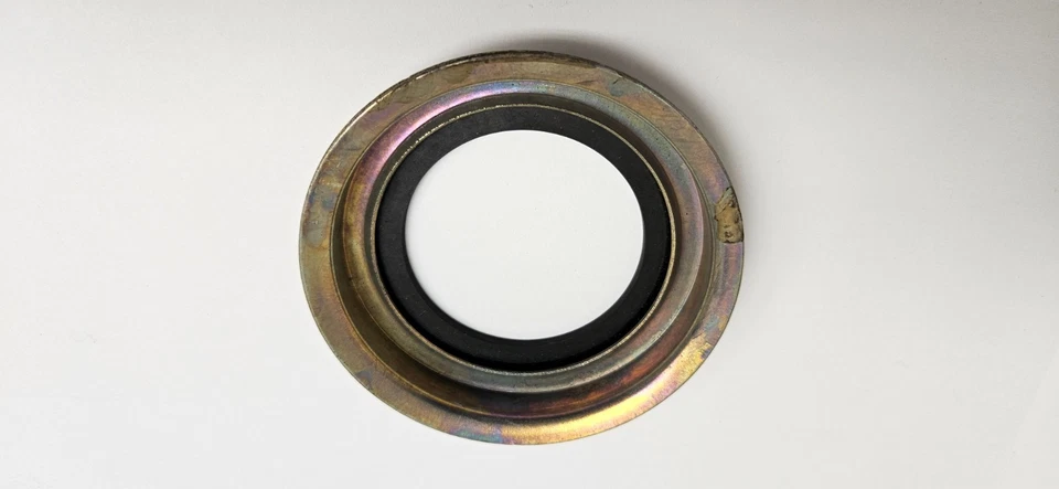 Cubierta de caja inclinada de 6 cadenas Plymouth Dodge 1960-1974 sello de aceite 1947581 nuevo de stock Foto 3 de 4