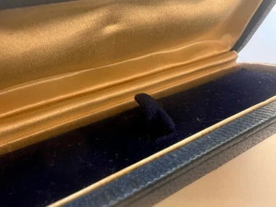 🔴 UNIVERSAL WATCH box scatola orologio astuccio custodia blu vintage - Picture 6 of 10