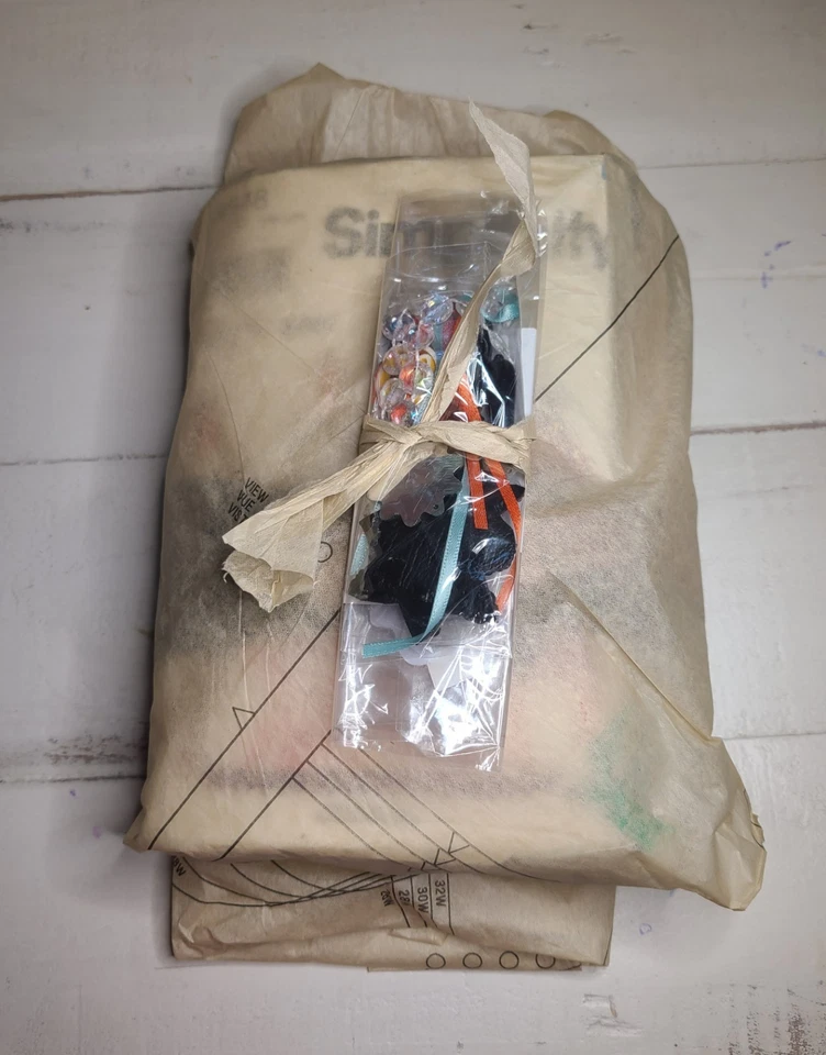 Diario basura vintage con dobladillo y hecho a mano acabado de costura usted mismo Foto 2 de 4