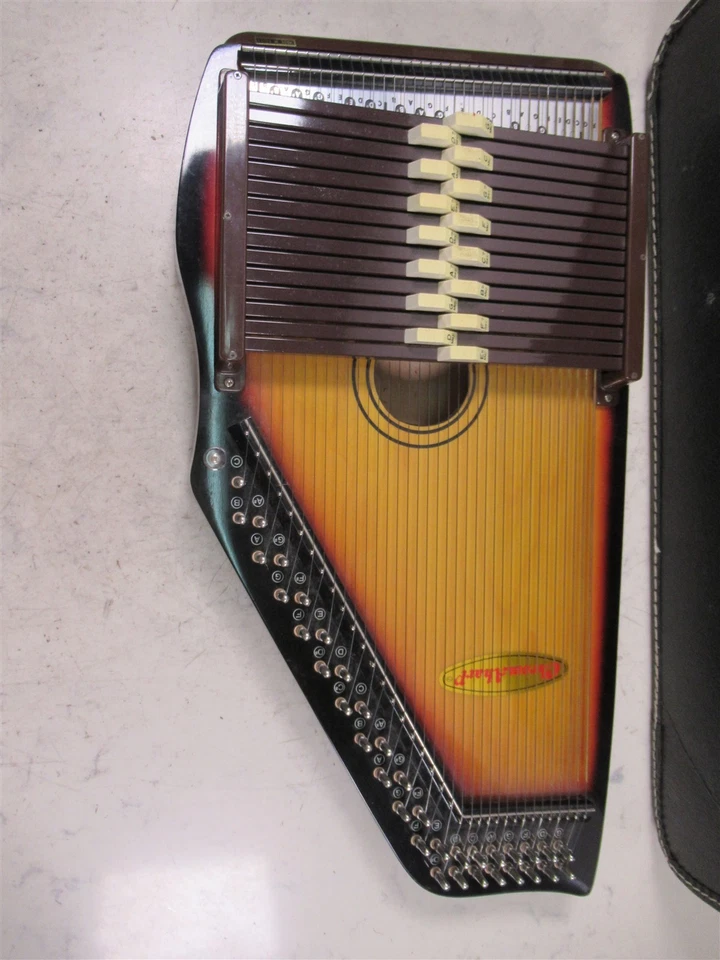 ChromAharp Autoharp 15 Cord Musical Instrument and Case Chorded Zither - Image 2 of 4