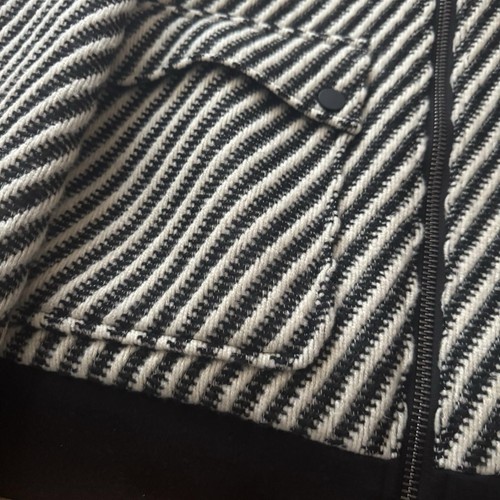 Forever 21 schwarz-weiß gestreifte Sherpa Winterjacke Herren Large " - Bild 4 von 4