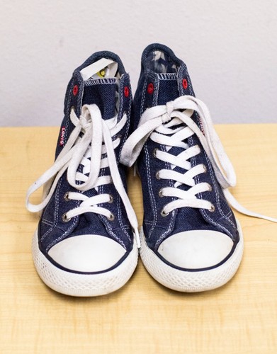 Denim American Stars Converse Style Hightop Levi's Lace Up Shoes Size 7 Sneakers - Picture 2 of 10
