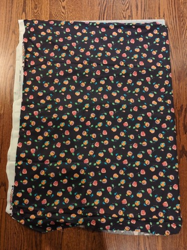 Decorador de Colección JOHN WOLF Tela Fruta Negro 54"W POR Manzana Melocotones Melocotón - Imagen 2 de 6