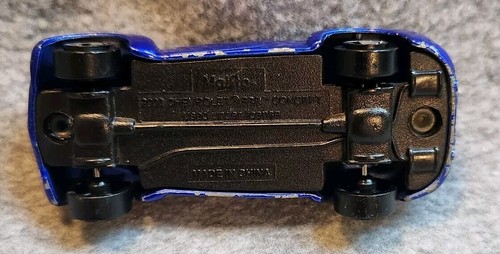 MAISTO Blue 2000 CHEVROLET SSR 1/64 Diecast/Plastic - Picture 6 of 7