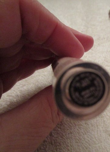 New Wet & Wild Megalast Incognito All Day Full Coverage Concealer Light Medium - Picture 4 of 4