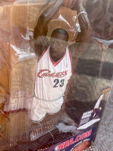 LEBRON JAMES Rookie 2003 Series 5 Rookie McFarlane Sports Figure NBA NEW FRESH - Picture 3 of 6