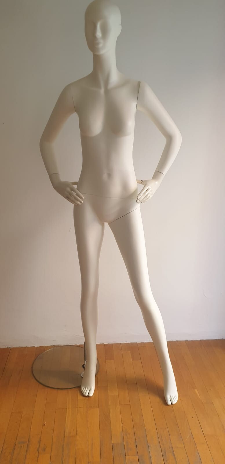 Foto 1 di 2