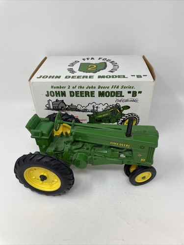 John Deere Model B 1999 Ohio FFA Foundation Ertl Collectibles 1/16 Scale - Picture 4 of 15