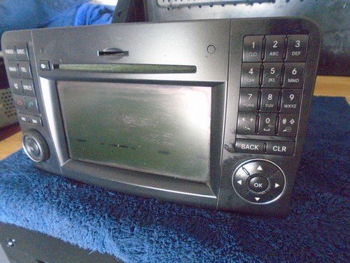 2010-2011 Mercedes-Benz ML450 Radio Control Unit A1649002601 A1649007301 - Picture 2 of 7