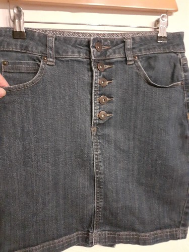 ❤Red Herring Size 12 Blue Denim Button-Up Short Pencil Skirt- Great Condition!❤ - Picture 2 of 10