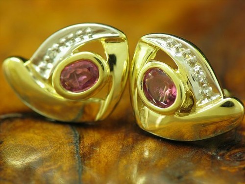 8kt 333 Pendientes de Oro Amarillo con Diamante & 0,50ct Synth. Rubí - Imagen 2 de 6