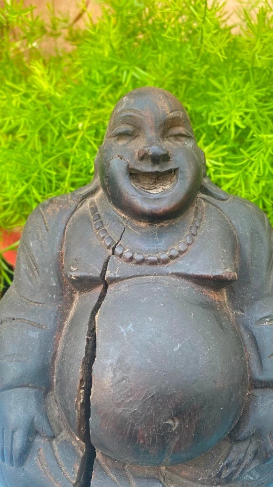 Antigua figura de Buda Riendo tallada a mano de madera antigua Foto 2 de 4