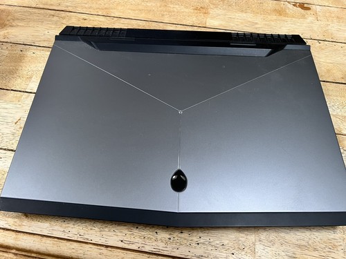 ALIENWARE 17 R4 i7 7700HQ GTX1060 16GB 128+512GB SSD 1TB HDD - Picture 1 of 2