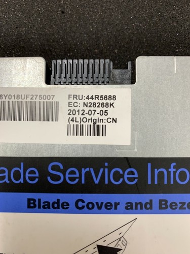 IBM BladeCenter HS12 8028AC1,44R5688,) chassis+motherboard only - Picture 2 of 3
