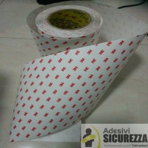 Cinta transparente de cinta de helicóptero 3M™ para proteger las piezas expuestas contra el desgaste - Imagen 2 de 6