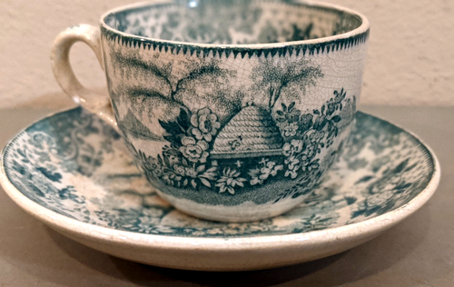 Vintage Staffordshire Ridgway Pottery Green Beehive Demitasse Teacup & Saucer - Picture 5 of 10