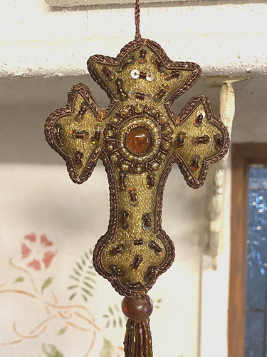 Pair of Vintage hand sewn, embroidered, gold cloth, beaded cross tassels - 8" - Picture 5 of 7